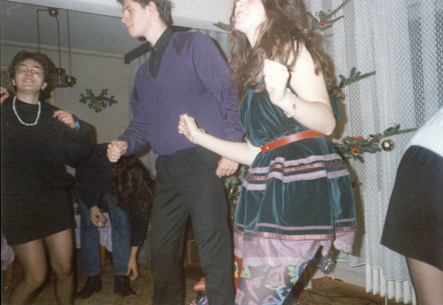 Dec 92_Petrecere Cristina 4.jpg